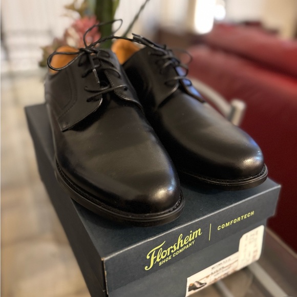 Midtown plain oxfords by Florsheim. - Picture 2 of 4